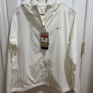Nike Swift Women's Size L Repel Packable White Running Jacket HQ0650-133